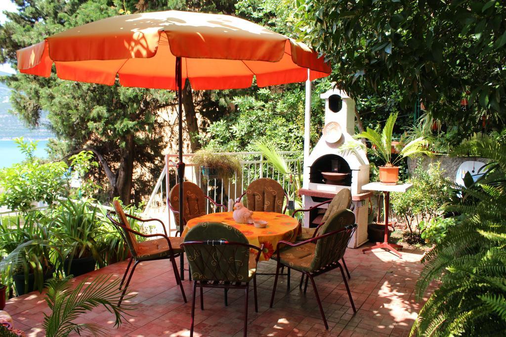 Guest House Tomanovic แฮร์เซ็ก-โนวี ภายนอก รูปภาพ