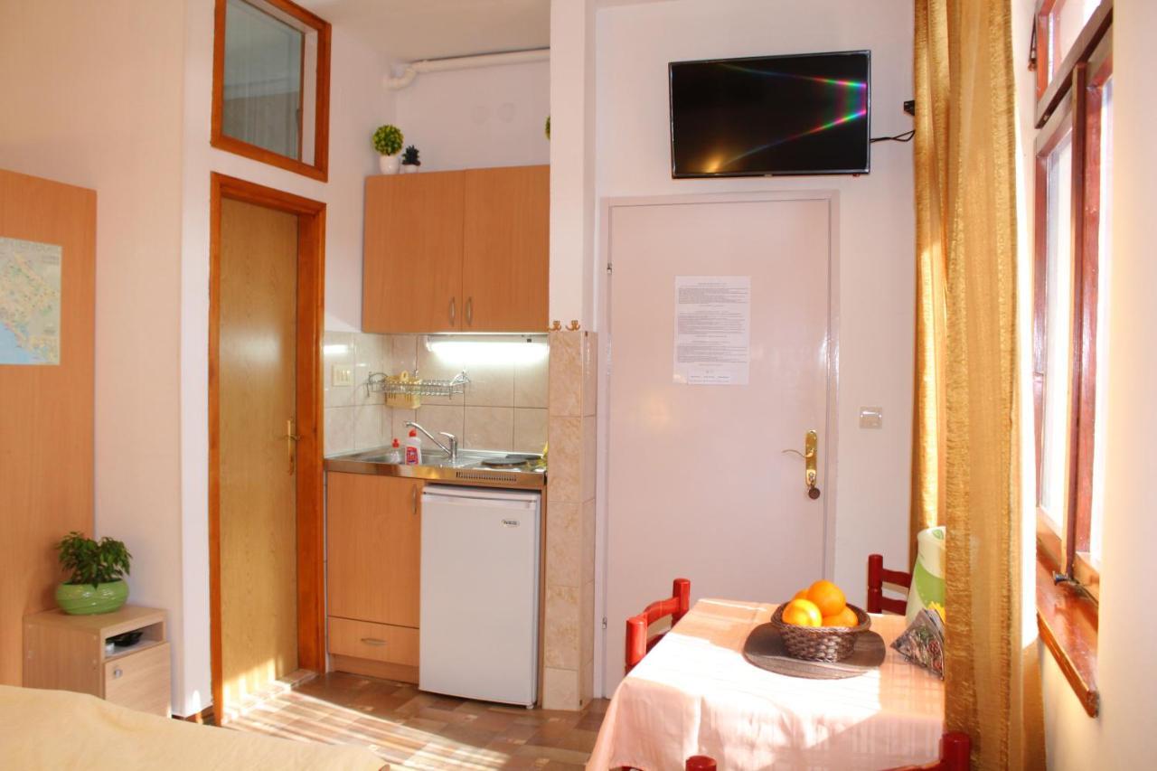 Guest House Tomanovic แฮร์เซ็ก-โนวี ภายนอก รูปภาพ