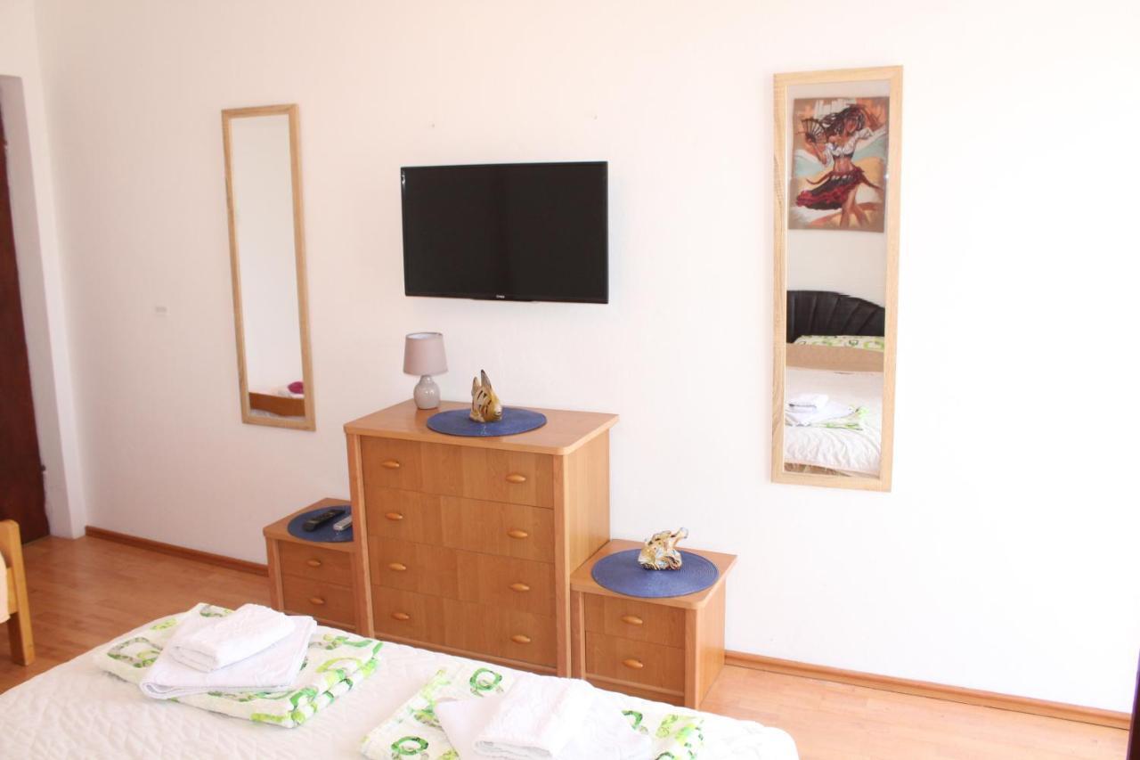 Guest House Tomanovic แฮร์เซ็ก-โนวี ภายนอก รูปภาพ