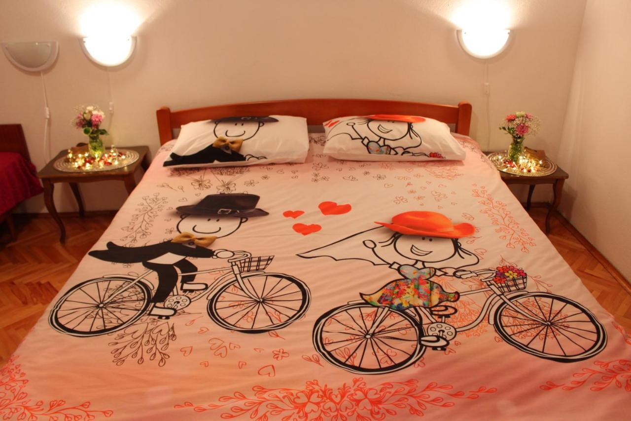 Guest House Tomanovic แฮร์เซ็ก-โนวี ภายนอก รูปภาพ